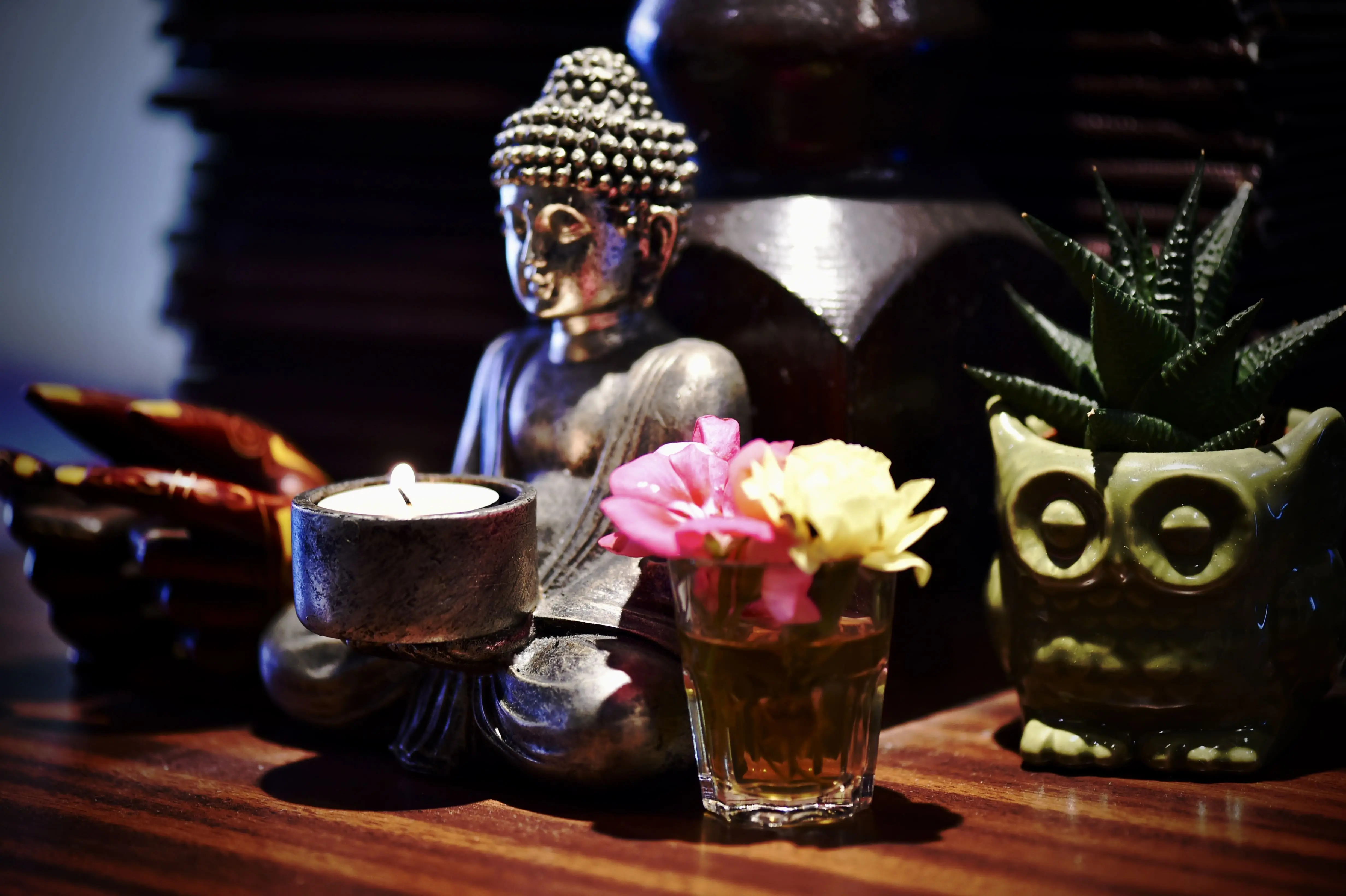 Chef preparing Nepali cuisine at Everest Ravintola kitchen
